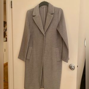 Midi Coat - Grey Color
Size Small (BEST OFFER)